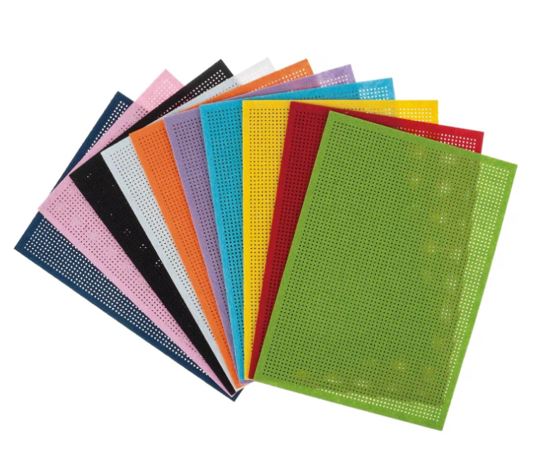 Feutrines à broder 21 x 29.5 cm 10 motifs